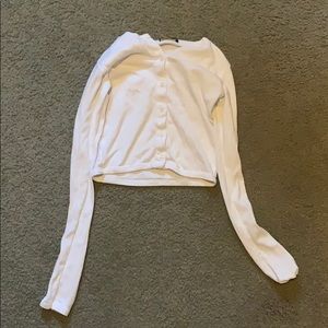 white cropped button up (long sleeved)